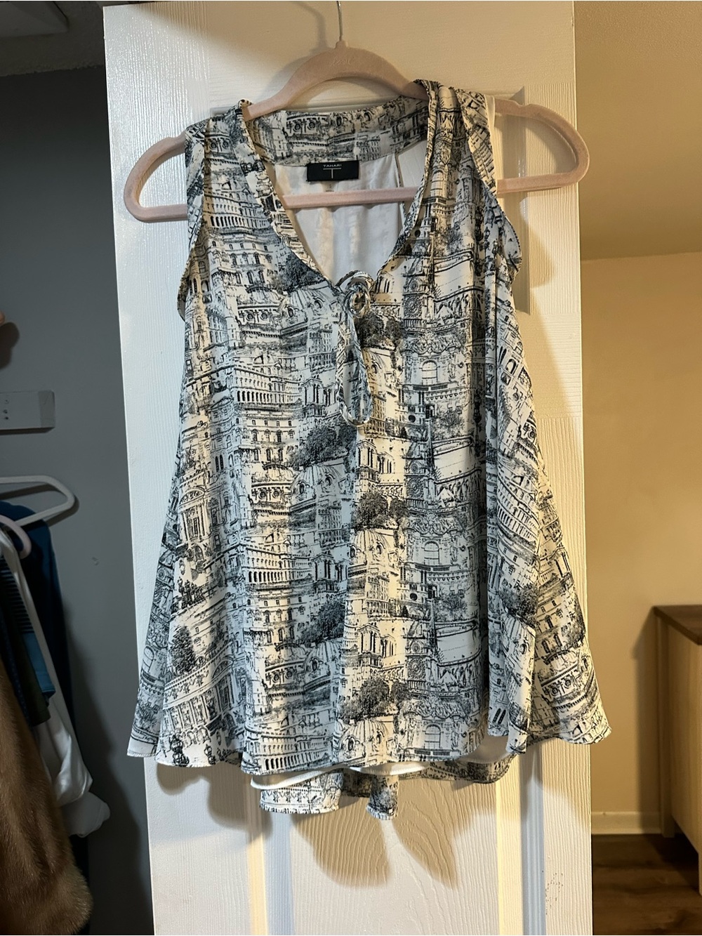 Tahari Black & White Scenic Print Tie-Front Camisole